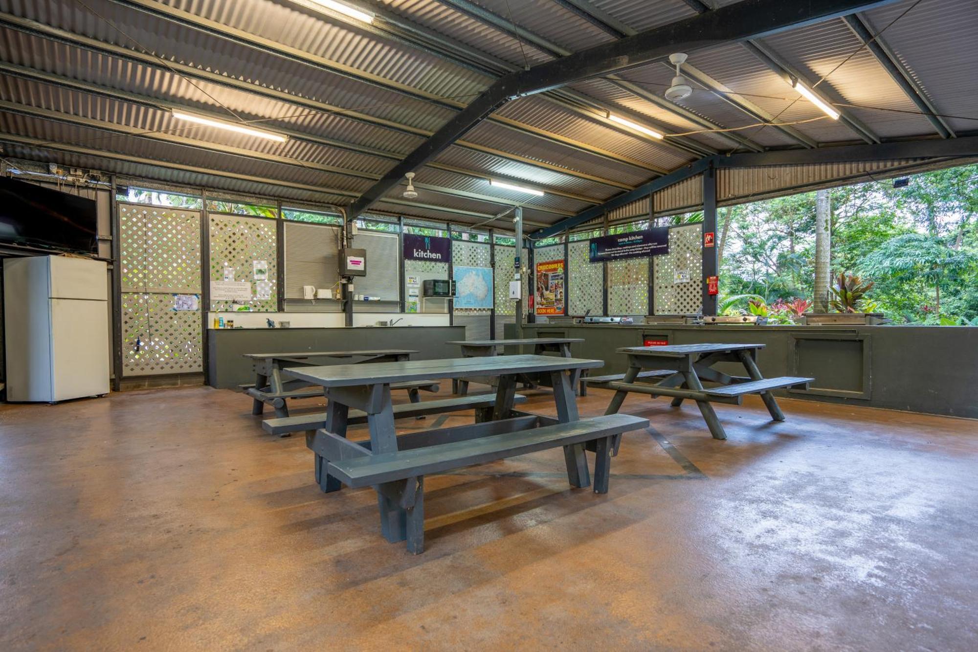 Tasman Holiday Parks - Cairns Cool Waters Екстер'єр фото
